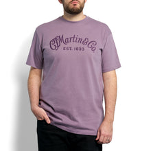 Lade das Bild in den Galerie-Viewer, C.F. Martin Tone-on-Tone Lila T-Shirt