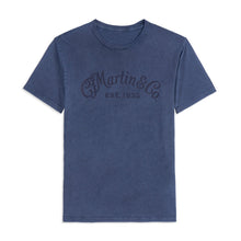 Lade das Bild in den Galerie-Viewer, C.F. Martin Tone-On-Tone T-Shirt Blau