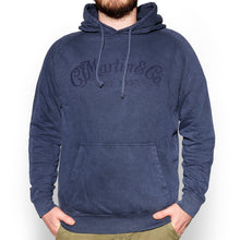 Lade das Bild in den Galerie-Viewer, C.F. MARTIN TONE-ON-TONE HOODIE BLAU