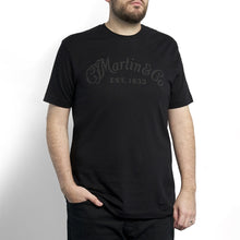 Lade das Bild in den Galerie-Viewer, C.F. Martin Tone-on-Tone Schwarz T-Shirt