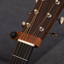 Lade das Bild in den Galerie-Viewer, BROWN HEADSTOCK TIE