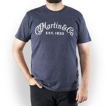 Lade das Bild in den Galerie-Viewer, C.F. Martin Retro T-Shirt
