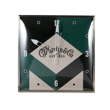Lade das Bild in den Galerie-Viewer, Martin D‑28 Retro Monogram Wall Clock – Stilvolle LED‑Wanduhr für Musikliebhaber
